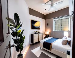 Melville Park (D18), Condominium #529001221